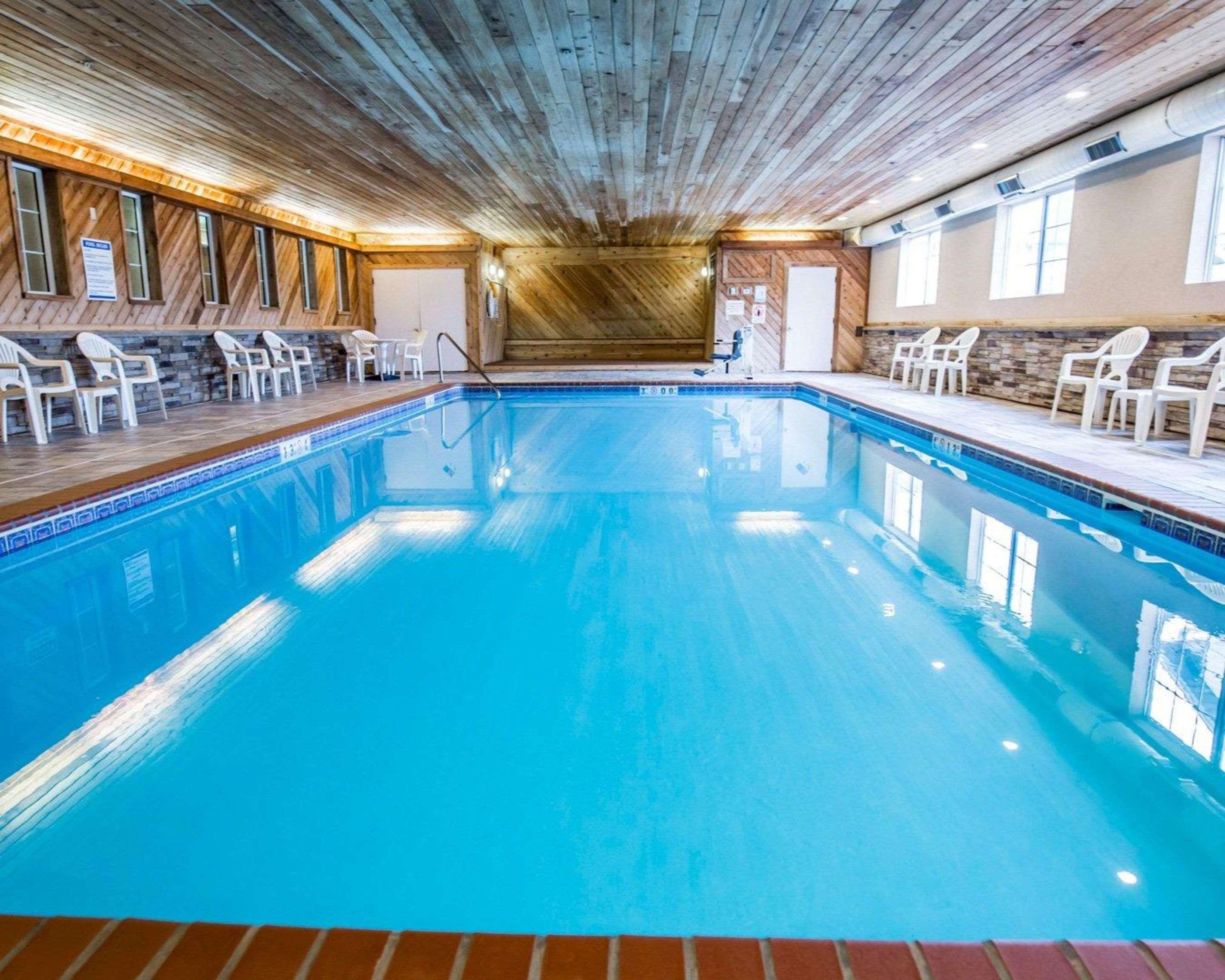 Comfort Inn & Suites Riverview Near Davenport And I-80 Le Claire Exteriér fotografie