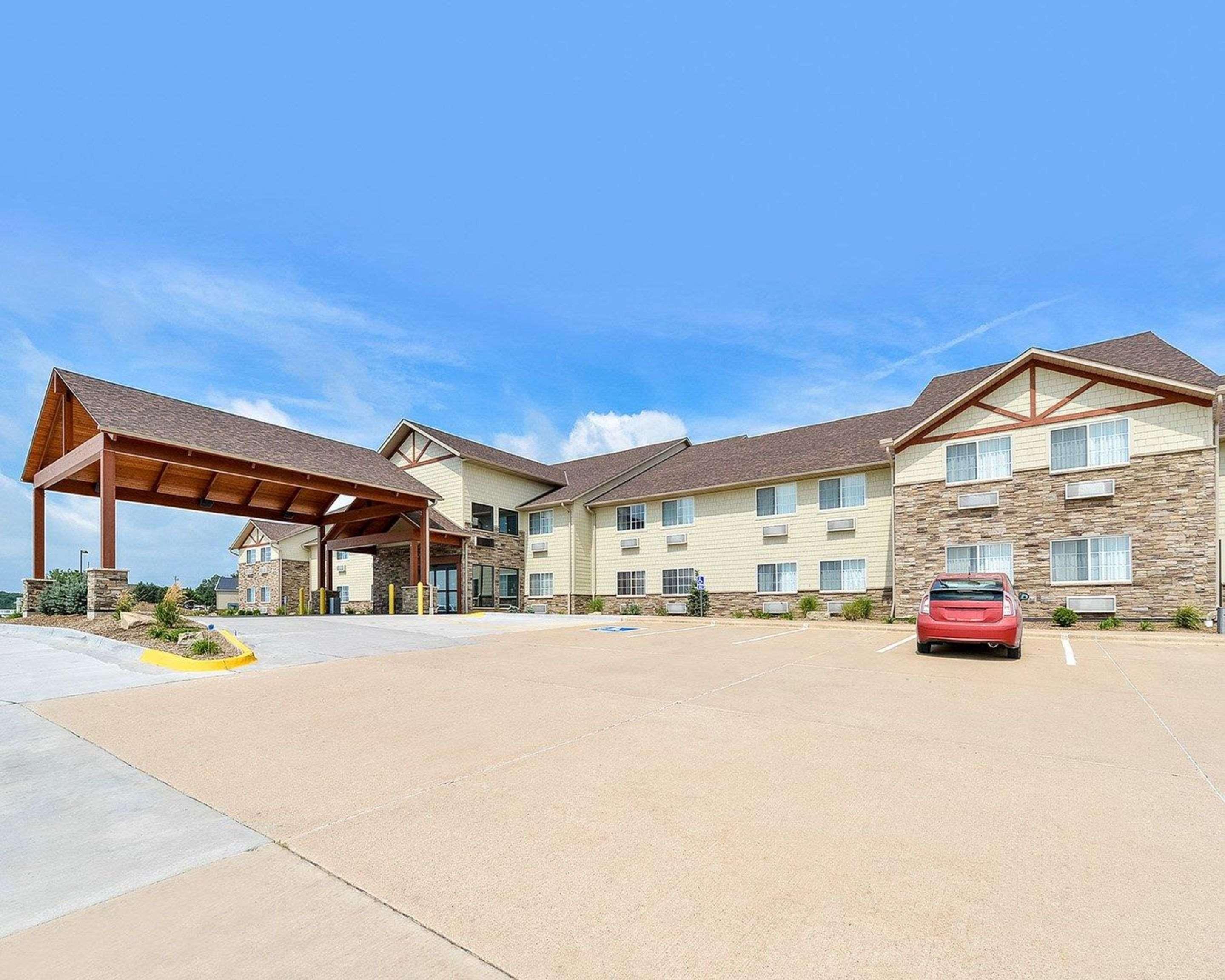 Comfort Inn & Suites Riverview Near Davenport And I-80 Le Claire Exteriér fotografie