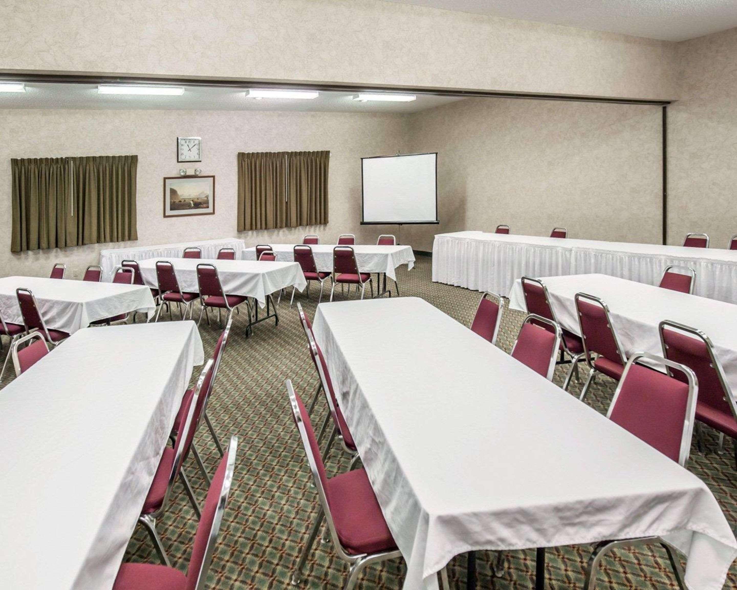 Comfort Inn & Suites Riverview Near Davenport And I-80 Le Claire Exteriér fotografie