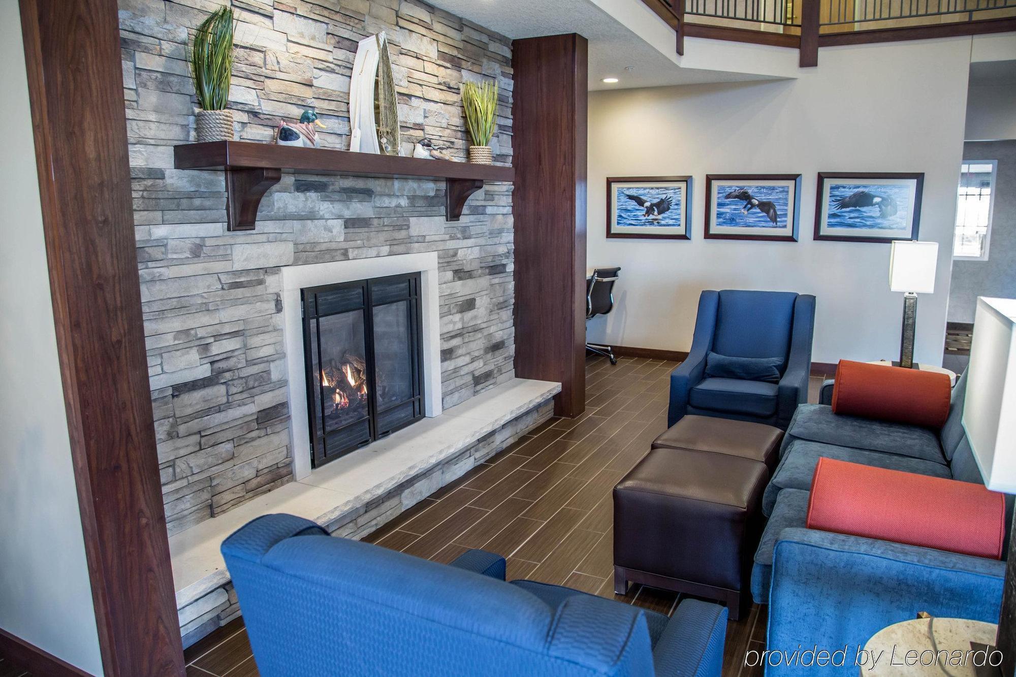 Comfort Inn & Suites Riverview Near Davenport And I-80 Le Claire Exteriér fotografie