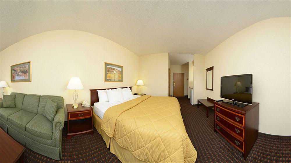 Comfort Inn & Suites Riverview Near Davenport And I-80 Le Claire Exteriér fotografie